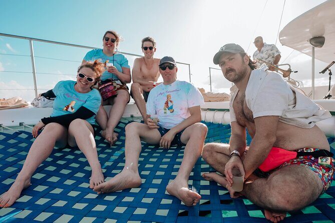 Sunset Sailing Adventure to Isla Mujeres Unlimited + Transfer from Cancún - FAQ