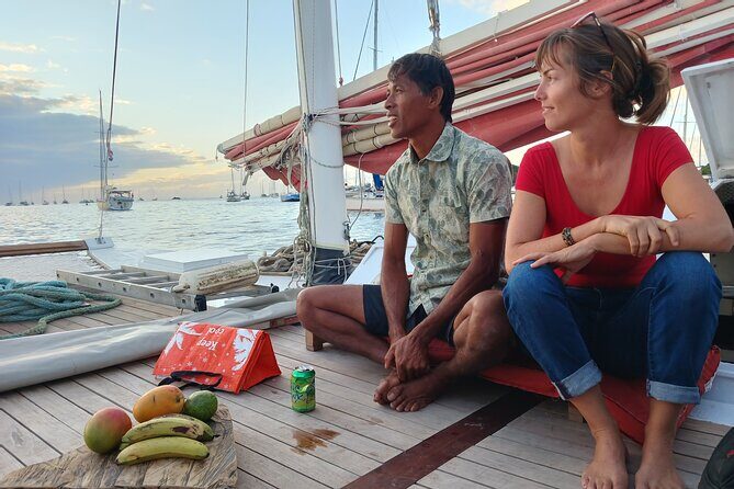 Sunset sailing trip on the Lagoon of Tahiti - The Sum Up