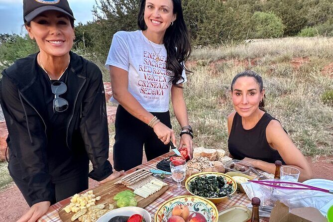 Sunset Sedona Sacred Places -gourmet picnic dinner and stargazing - The Evening: Starry Skies and Native American Culture