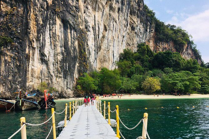 Sunset Tour of the Hong Islands with Bioluminescent Plankton - An In-Depth Look at the Sunset Tour of the Hong Islands