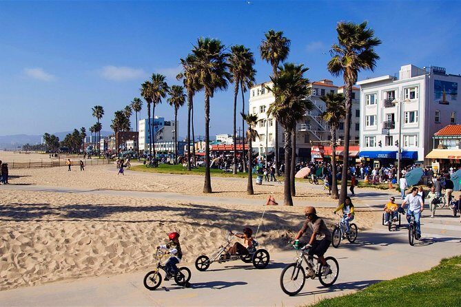 Super custom Dual bar limo with tour guide 6-Hour Los Angeles Private Tour!! - The Open Bar and Comfort