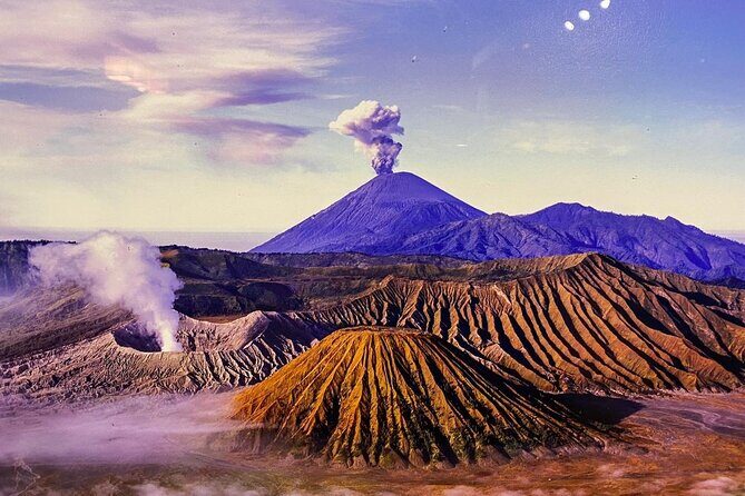 Surabaya or Malang 2D1N Bromo and Ijen Volcano Tour - Exploring the Volcanoes of Java: A Deep Dive