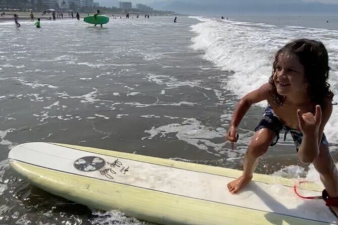 Surf classes in Puerto Vallarta with local instructors - A Closer Look at the Surfing Experience in Puerto Vallarta