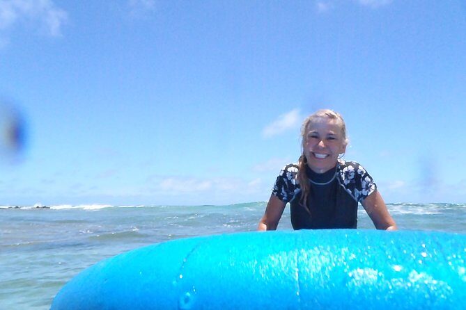 Surf Lesson in Sunny Po'ipu - An In-Depth Look at the Surf Lesson Experience