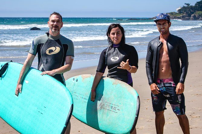 Surf Lessons - Who Should Consider This Experience?
