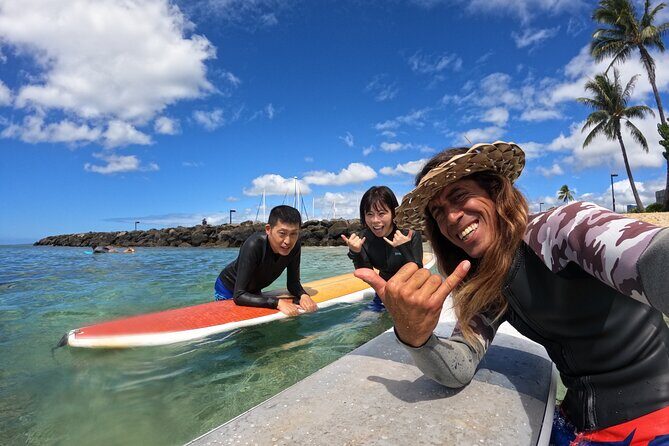 Surf Lessons get your Social Media video & photos you Surfing HI. - Key Points