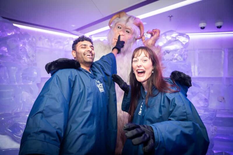 Surfers Paradise: IceBar Entry Ticket and Drink - The Experience for Different Visitors