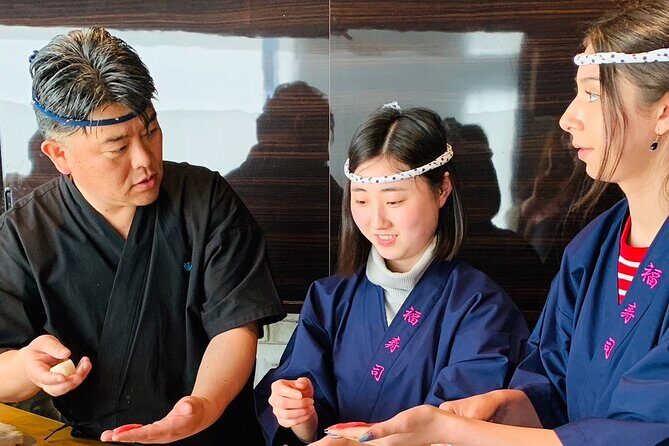 Sushi Chef class and Hot Spring Bath nearby Mt. Fuji - Key Points