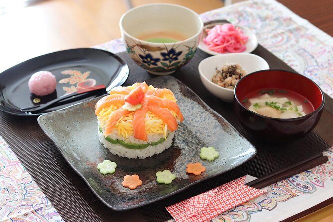 Sushi or Traditional Japanese Cuisine in a Kyoto Home with Emika - The Experience in Detail