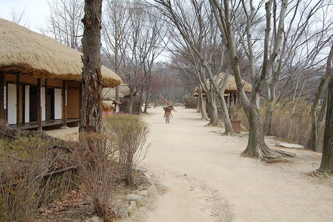 Suwon Hwaseong Fortress and Korean Folk Village Day Tour from Seoul - Practical Details and Logistics