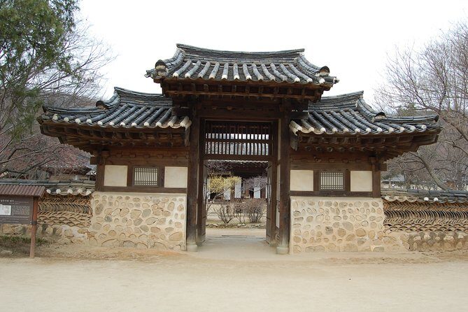 Suwon Hwaseong Fortress and Korean Folk Village Day Tour from Seoul - Who Should Consider This Tour?