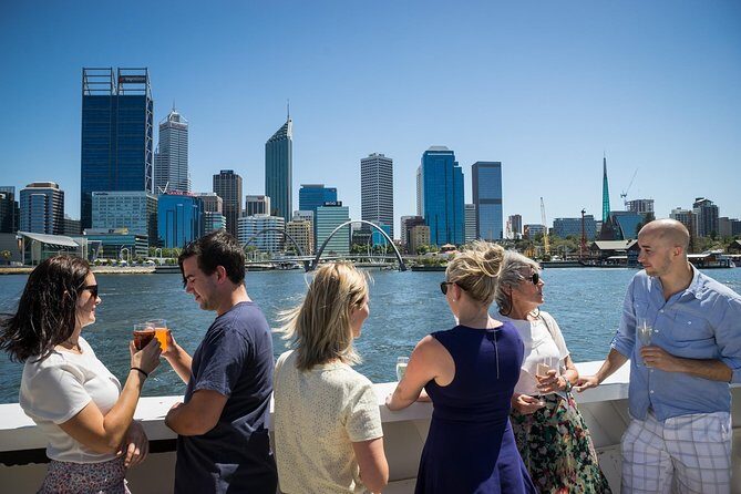 Swan River Scenic Cruise - An Overview of the Swan River Scenic Cruise