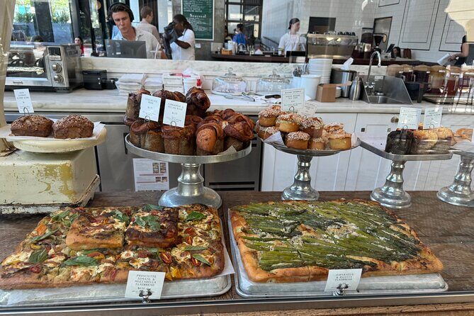 Sweet and Savory Scandalous White House walking Food Tour - Who Will Love This Tour?