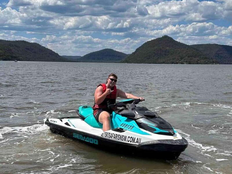 Sydney: 30 min Jet Ski Safari - Discovering the Hawkesbury River on a Jet Ski Safari