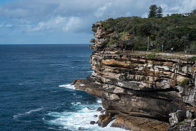Sydney Airport Transfer to CBD with Harbour Ferry and Manly Tour - An In-Depth Look at the Tour Experience