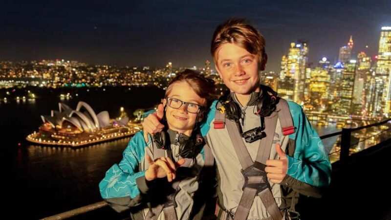 Sydney: BridgeClimb Sydney Harbour Summit Night - What to Expect on the Sydney Harbour BridgeClimb at Night