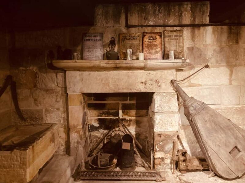 SYDNEY : Ghosts, Grog & The Rocks: Haunted Pubs &Cellar Tour - What to Expect from the Haunted Pubs & Cellar Tour