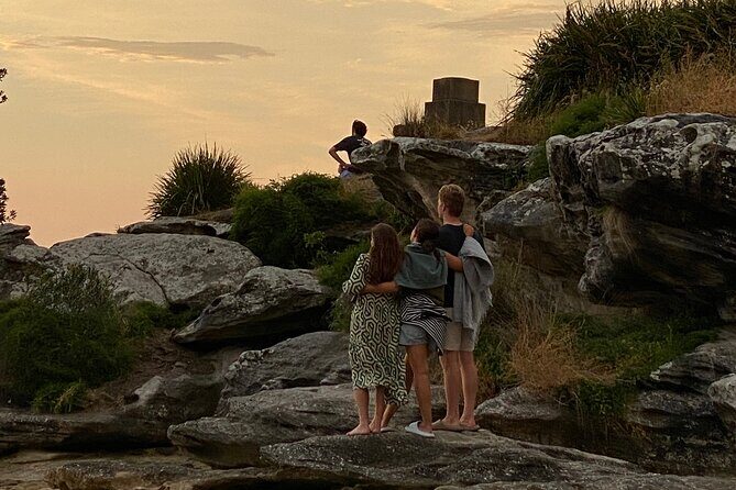 Sydney: Golden Hour City Escape with Sunset, Picnic and Photos - A Closer Look at the Experience