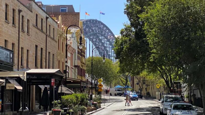Sydney Half Day private tour: see Opera House, Bondi Beach - FAQs