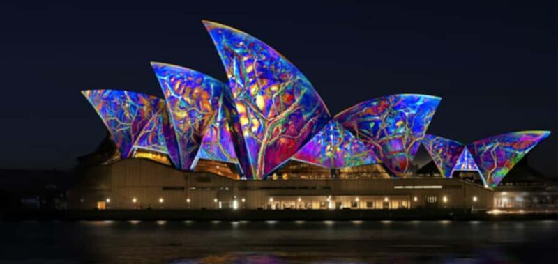 Sydney Harbour: 30 Minute Slow Jet Boat Vivid Cruise - The Sum Up