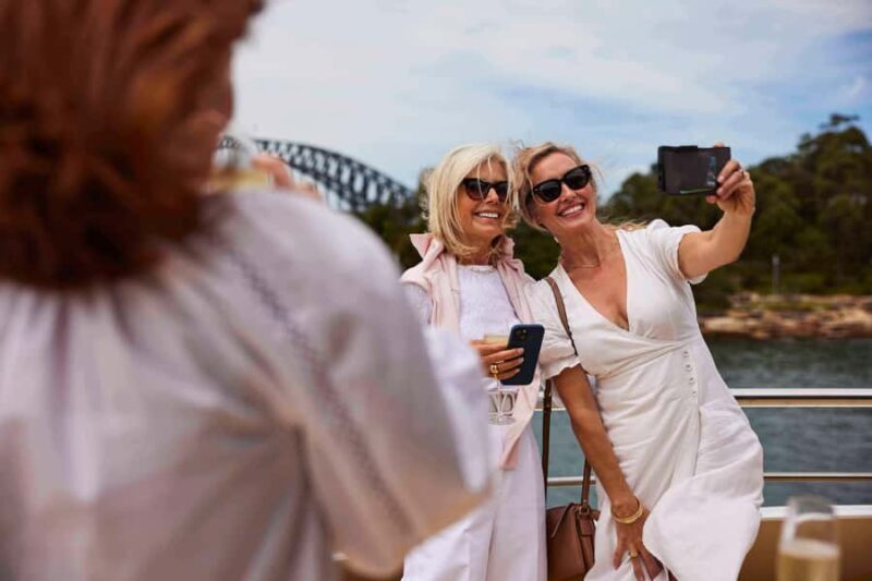 Sydney Harbour Experience 90-minute Sightseeing Cruise - Key Points