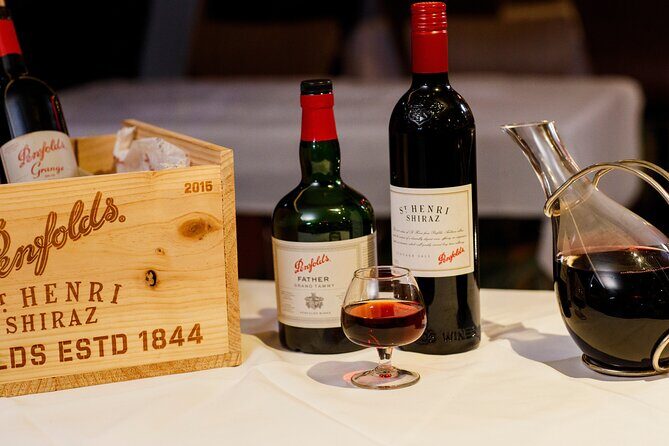 Sydney Harbour Gourmet Gold Dinner Cruise from Circular Quay - Key Points