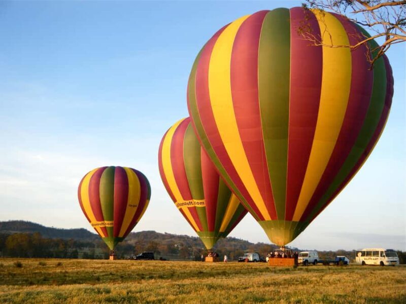 Sydney: Hunter Valley Sunrise Balloon Flight with Transfer - Post-Flight Indulgence: Breakfast and Sparkling Wine