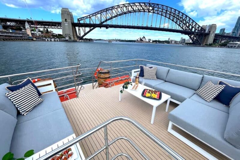 Sydney: Intimate Vivid Harbour Cruise with Canapes - Key Points