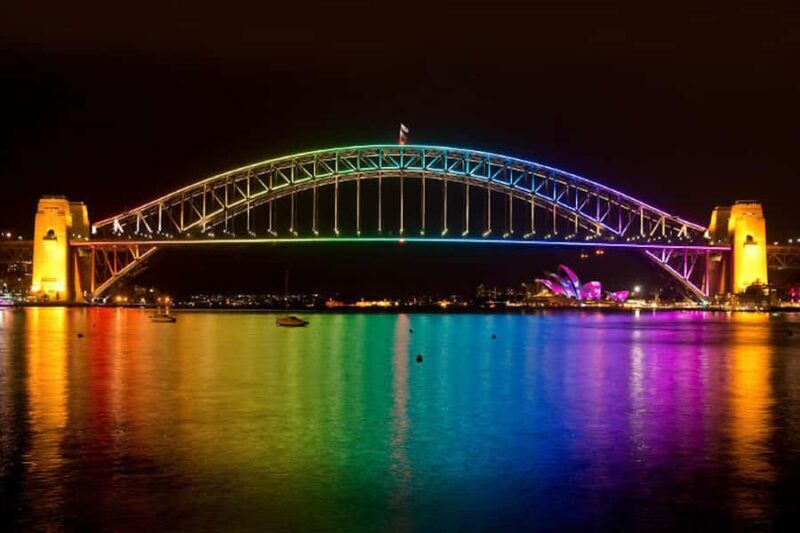 Sydney: Intimate Vivid Harbour Cruise with Canapes - FAQ