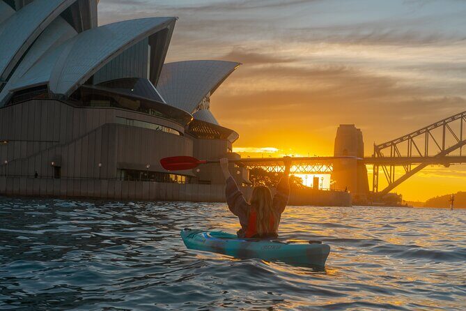 Sydney LED Lit Kayak Tour of the Opera House and Bridge - FAQs