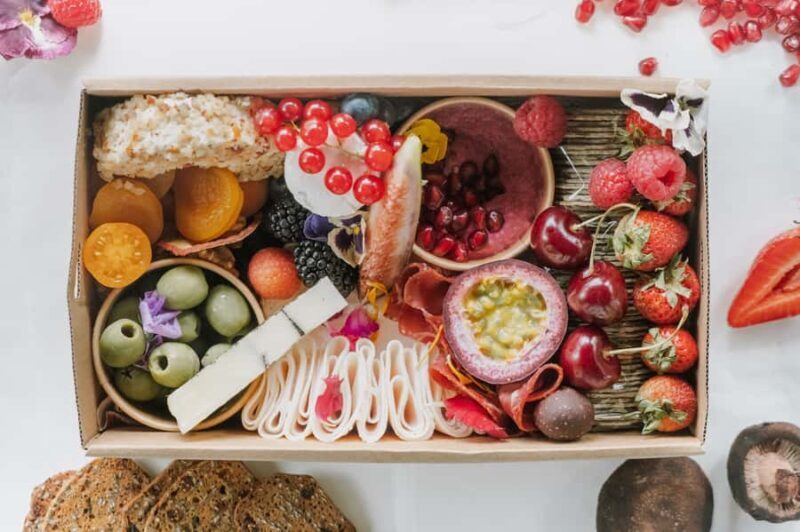 Sydney: Luxury Picnic for 2 at Blues Point - The Price & Value