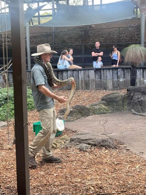 Sydney: Reptile Park and Avoca Beach Day Trip with Entry - FAQ