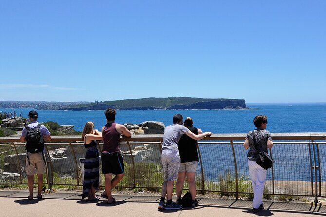 Sydney Sightseeing Bus Tour with Local Guide - Key Points