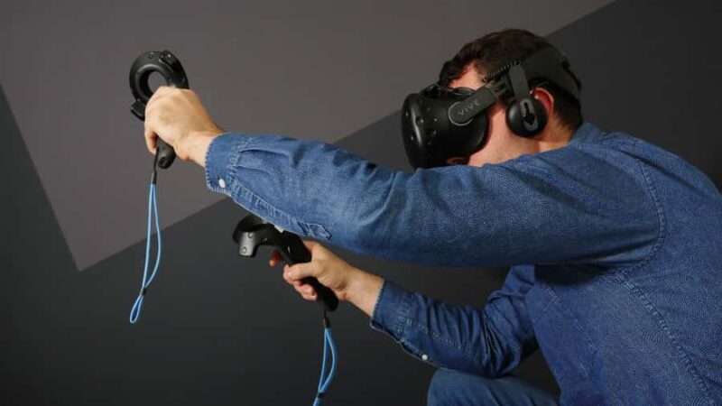 Sydney: VR Escape Game Experience for 2-4 Players - The Pros and Cons