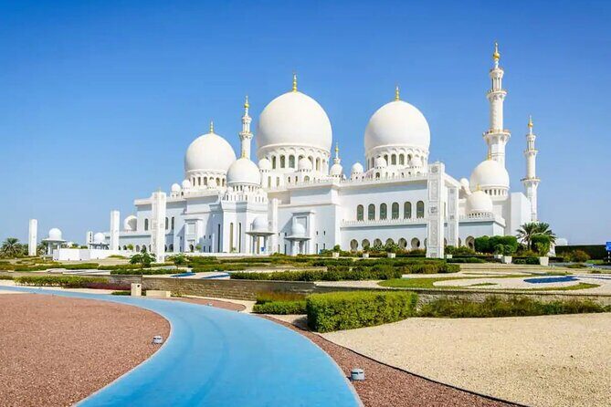 SZ Mosque with Ferrari World & Warner Brother Private Tour - FAQs