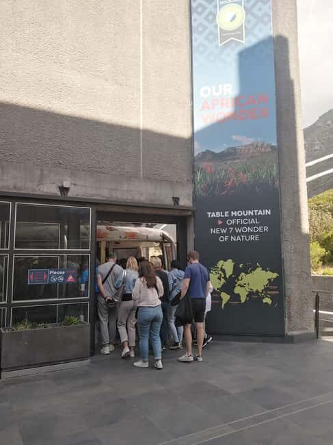 TABLE MOUNTAIN CABLE CAR EXPERIENCE WITH RESERVED TICKETS - Authentic Experiences and Practical Tips