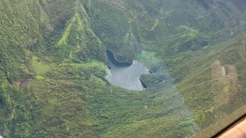 Tahiti: Full Day island tour with private jet flight (Cessna, Piper) - The Sum Up