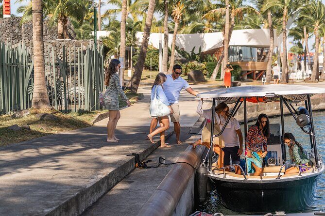 Tahiti Lagoon Snorkeling and Lunch Boat Tour (6 pax max) - FAQ