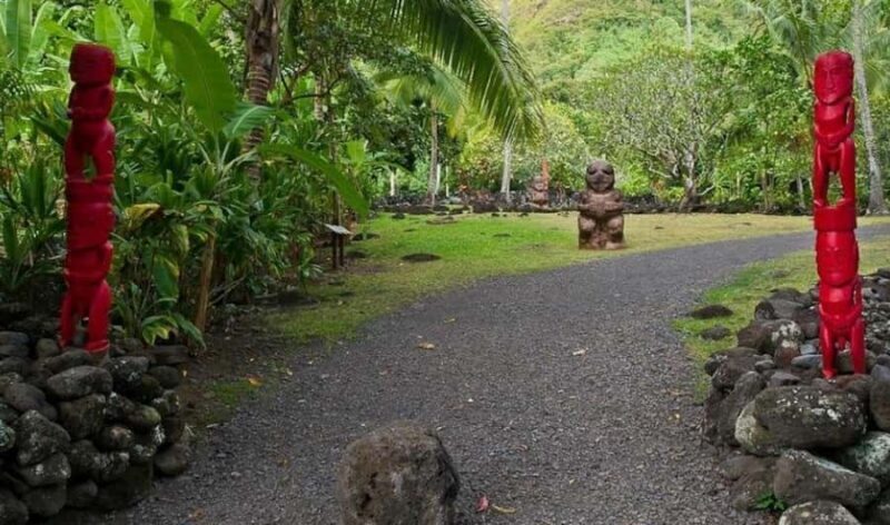 Tahiti: West and East Coast Island Tour with Waterfalls - Analyzing the Value