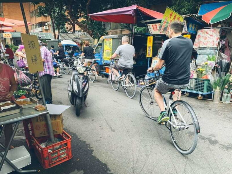 Taipei: 4-Hour Morning City Cycling Tour with Breakfast - The Sum Up