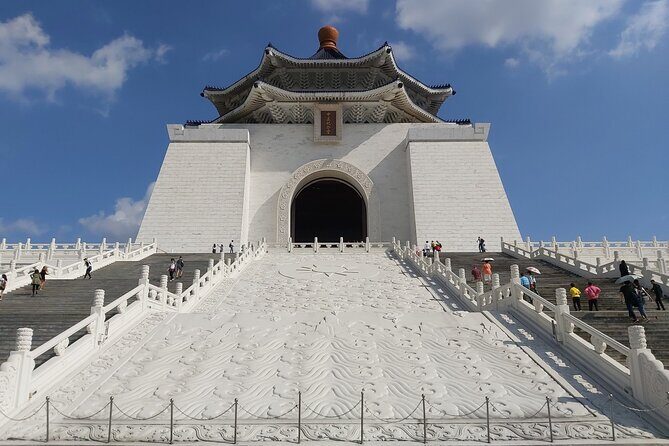 Taipei City Tour with National Palace Museum Ticket - An Engaging Introduction to Taipei’s Top Attractions
