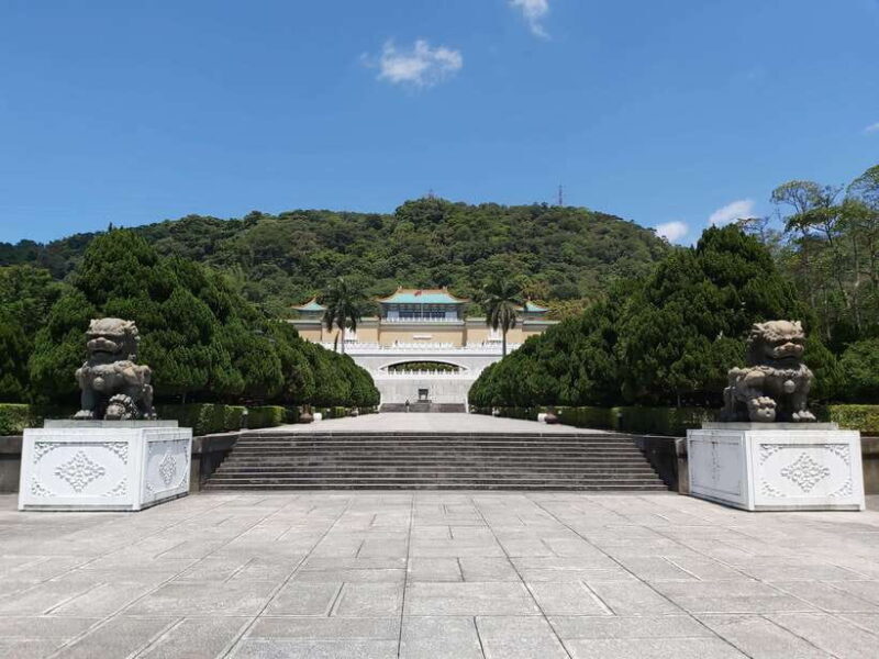Taipei: Classic Landmarks Day Tour - Exploring the Heart of Taipei: What the Tour Offers