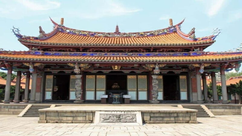 Taipei: Highlight Attractions Walking Tour - Key Points