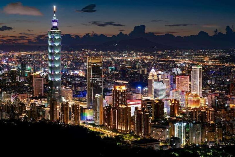 Taipei Nightlife: Taipei Pub Crawls (2 Different Routes) - Key Points