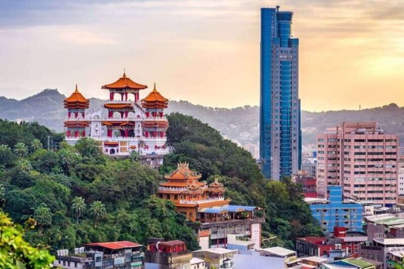 Taipei: Private custom tour with a local guide - Key Points