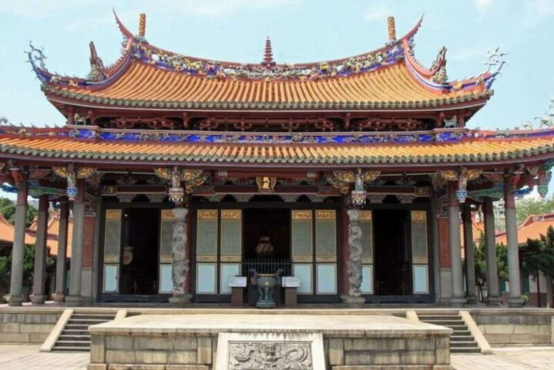 Taipei: Private custom tour with a local guide - Exploring Taipei Through a Locals Eyes