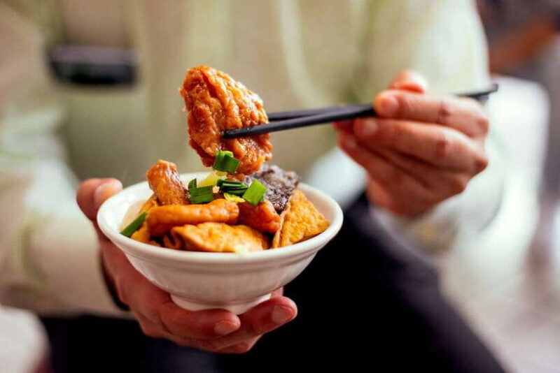 Taipei: Private Food Tour 10 Tastings with Locals - Setting the Scene: What to Expect from the Tour