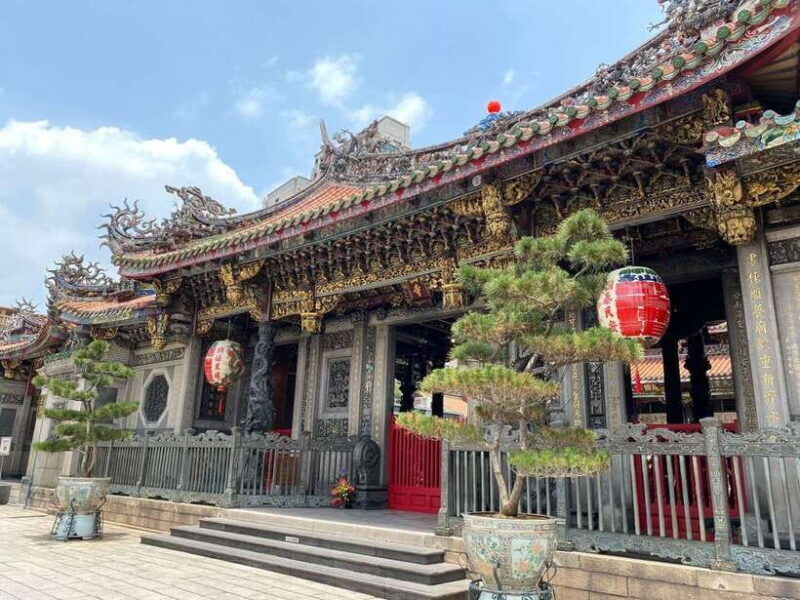 Taipei: Walking Christmas Photography and Shopping Tour - What Travelers Are Saying