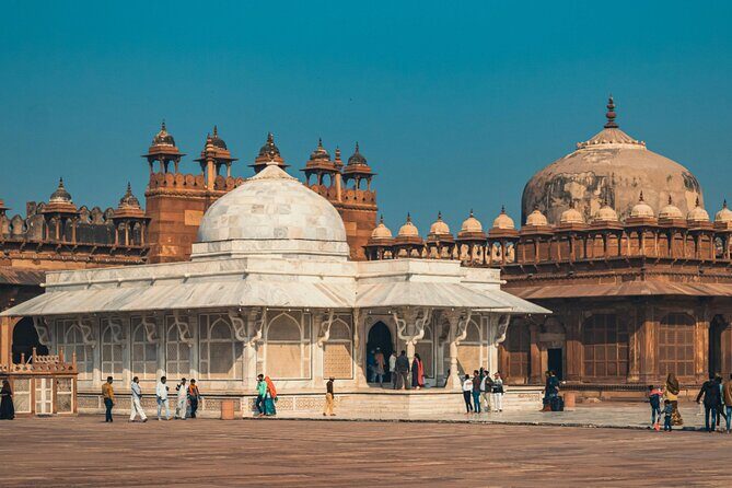 Taj Mahal Agra Fort and Fatehpur Sikri Guided City Tour - Who Should Consider This Tour?