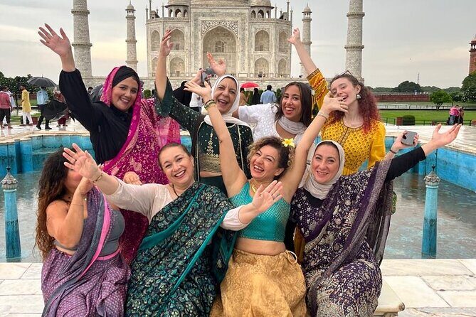Taj Mahal, Agra Fort & Baby Taj Tour from Delhi with Meal - Visiting the Taj Mahal